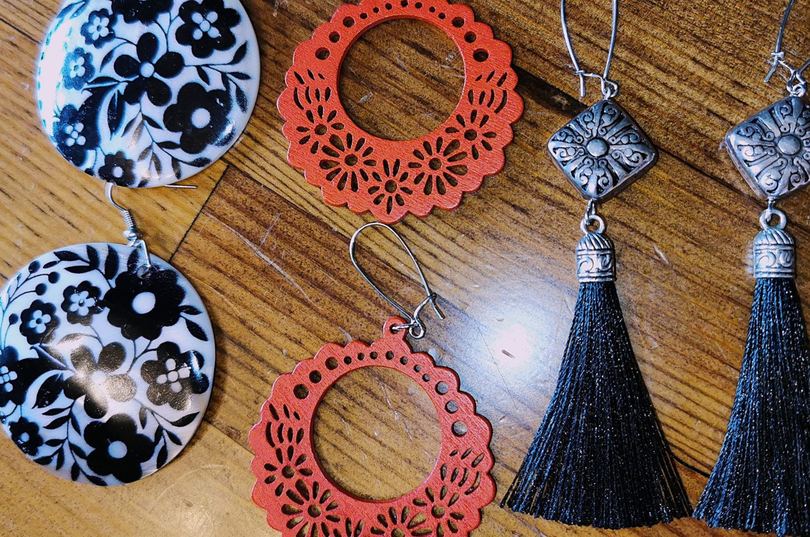 earrings