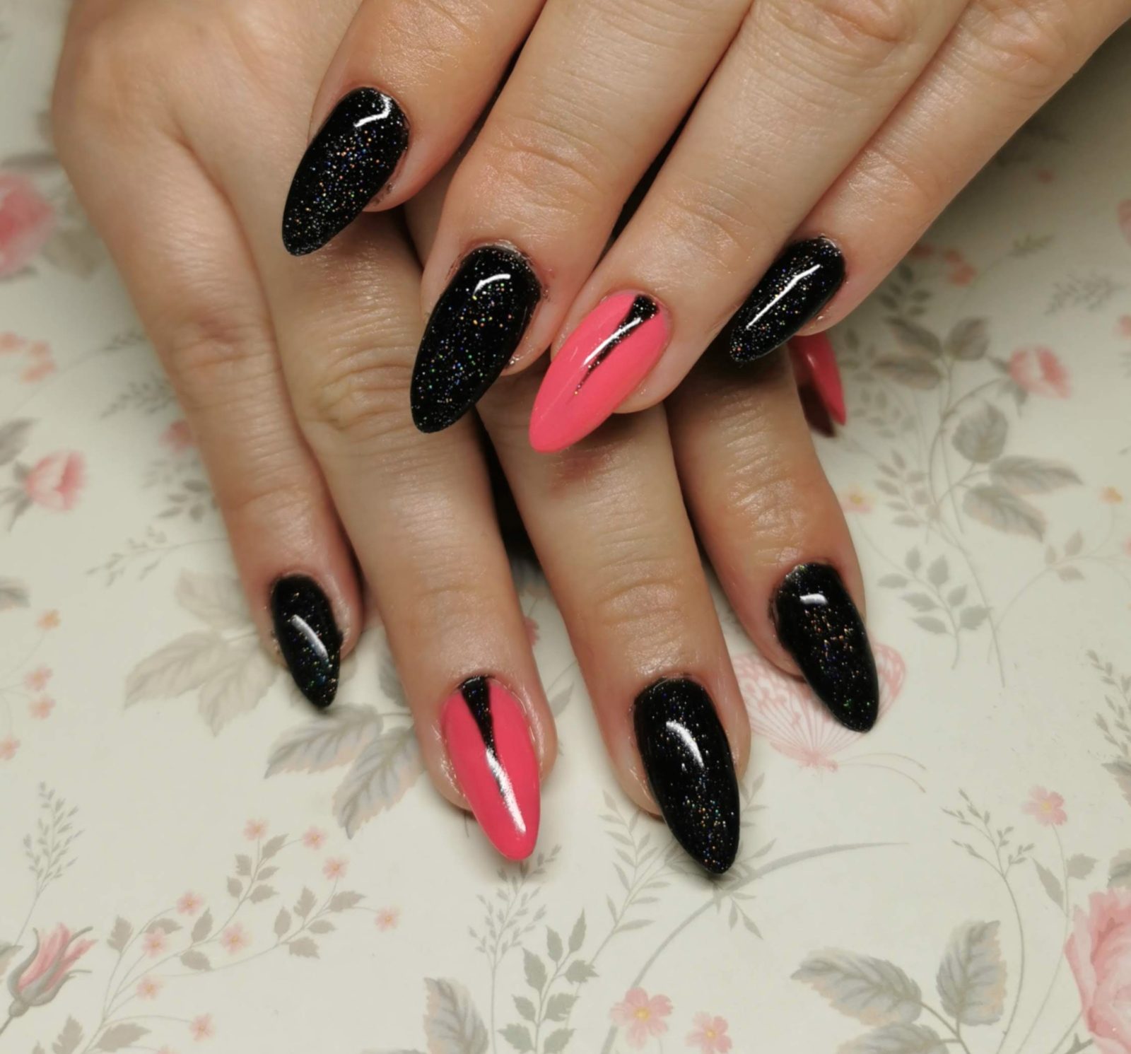 nails