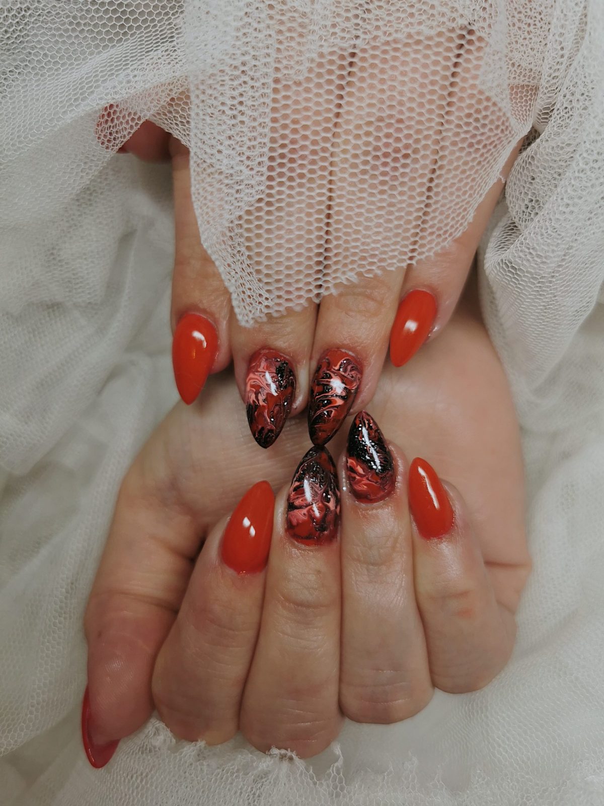 nails