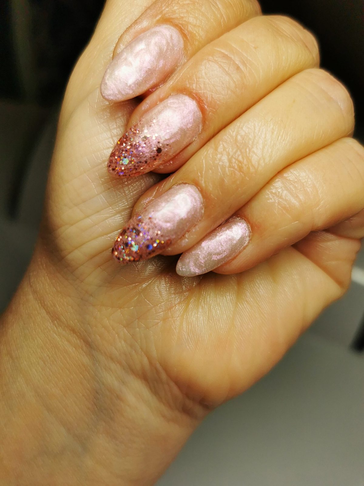 nails