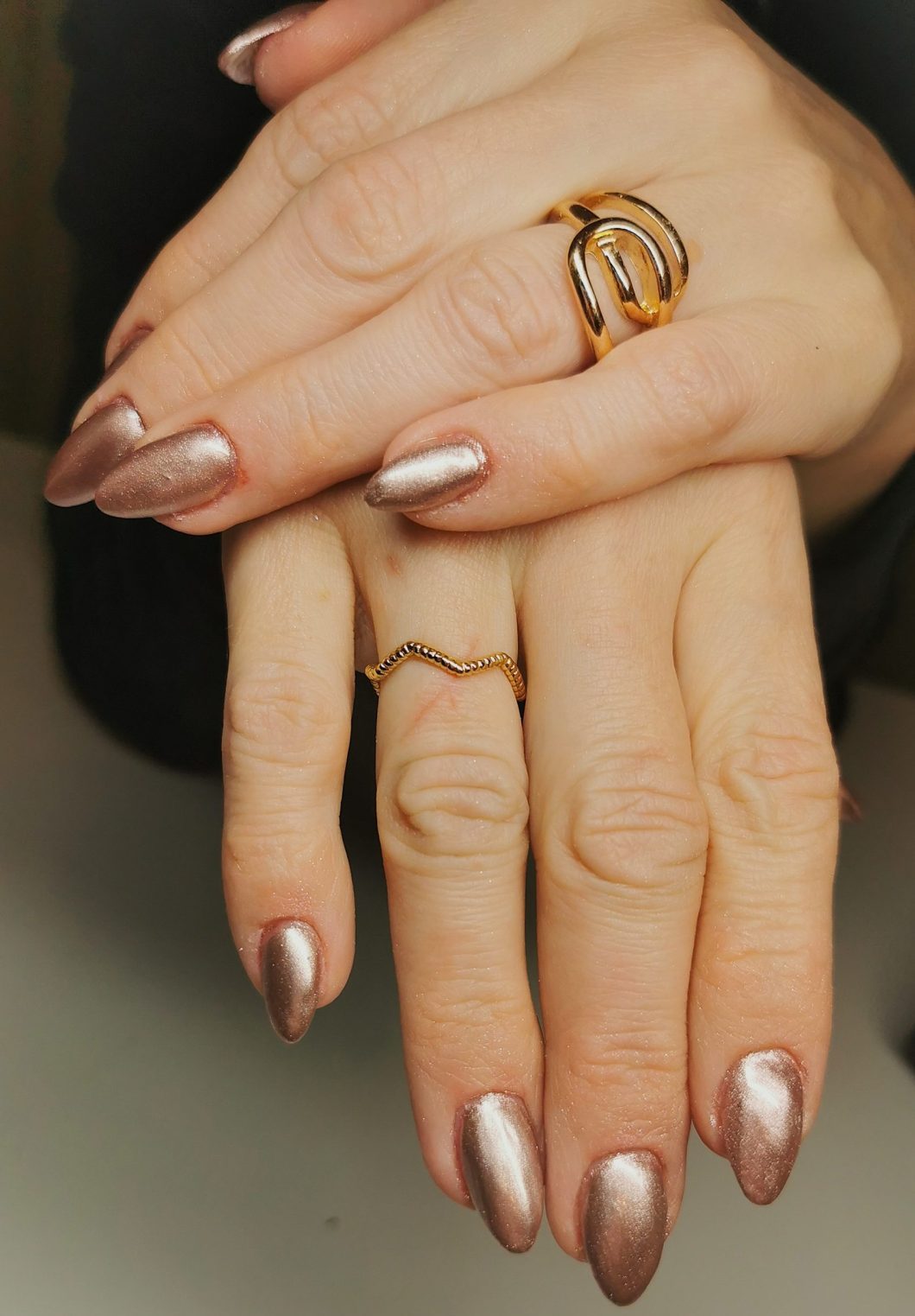 nails