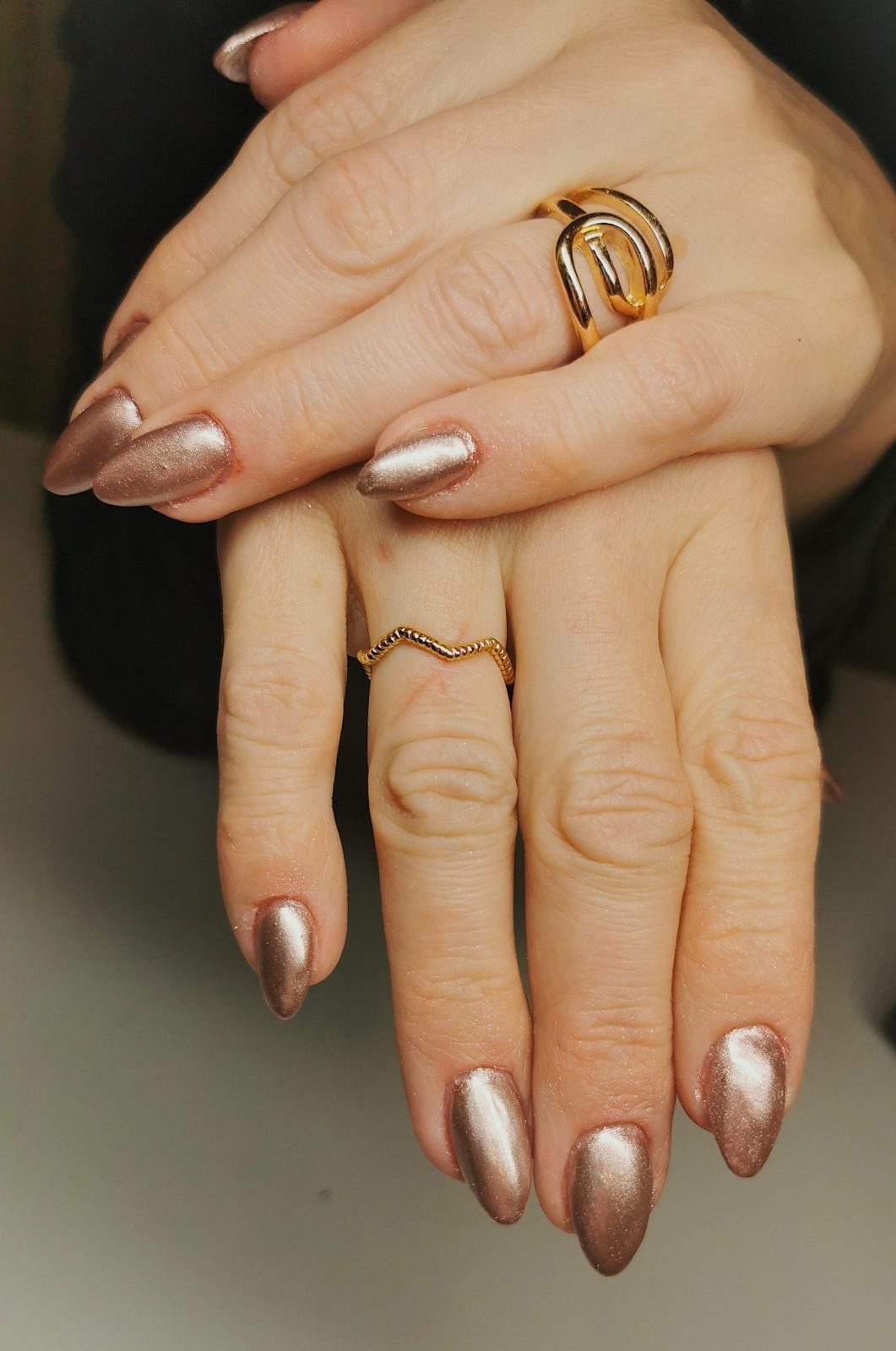 nails