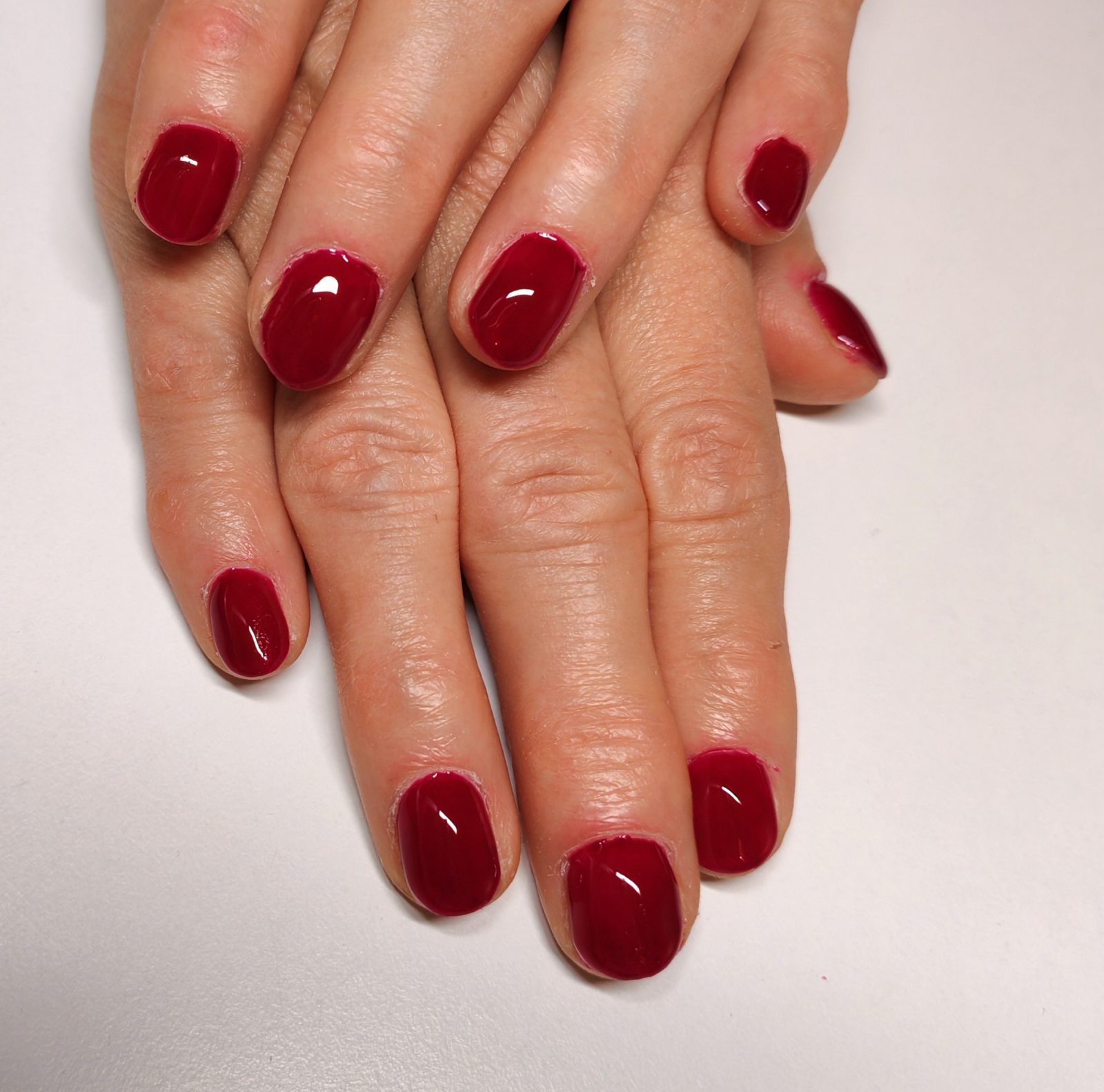 nails
