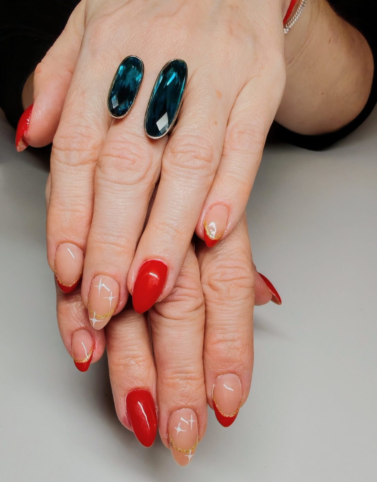 nails