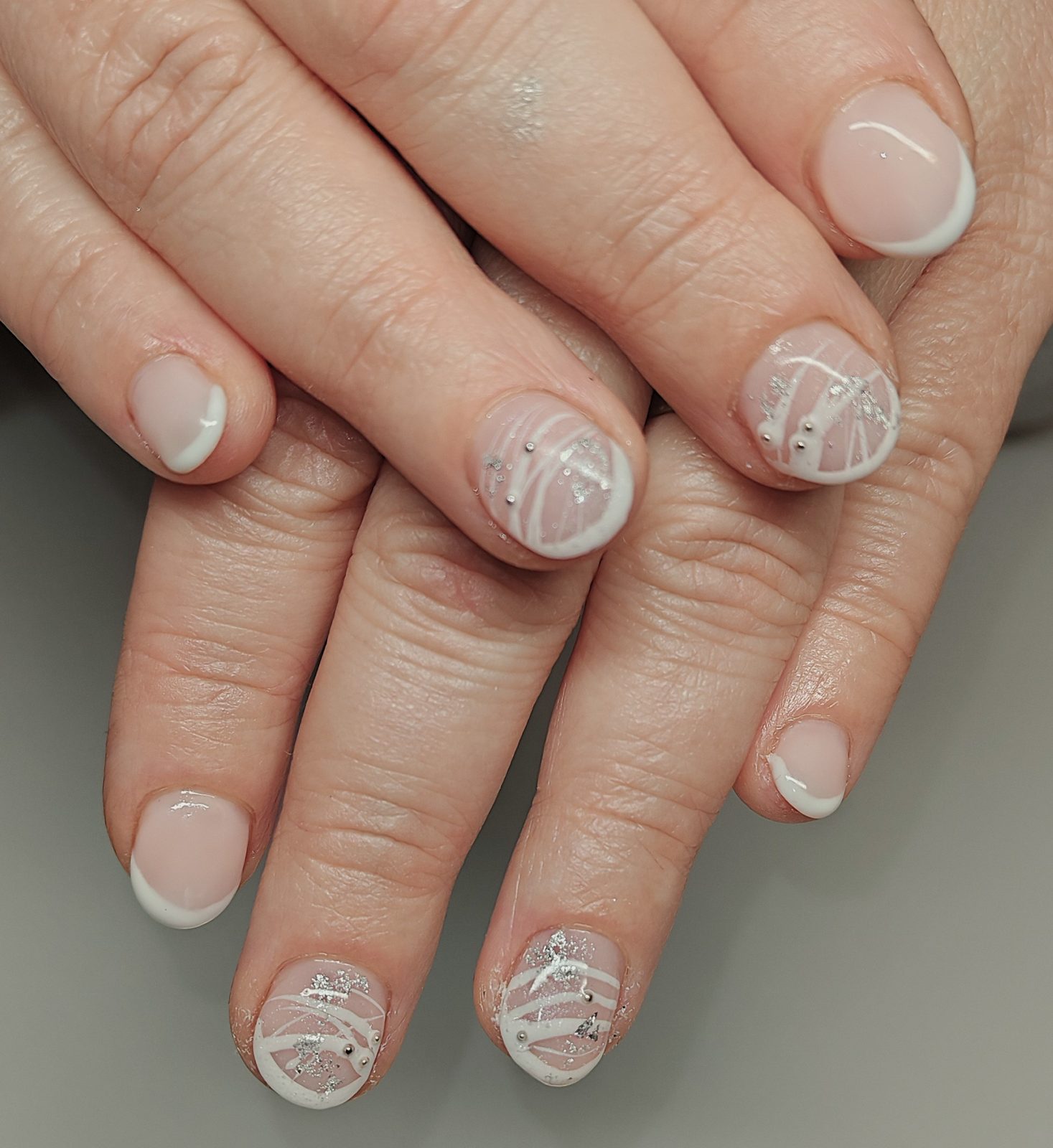 nails